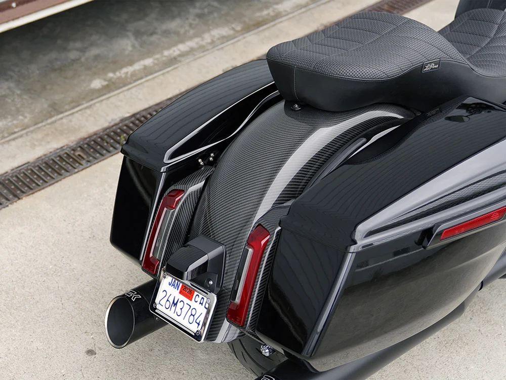 Arlen Ness AN-220-000 Carbon Rear Light Pods Gloss Finish for Harley-Davidson CVO Touring 23-Up/Street Glide/Road Glide 24-Up/Touring 25-Up - Image 3