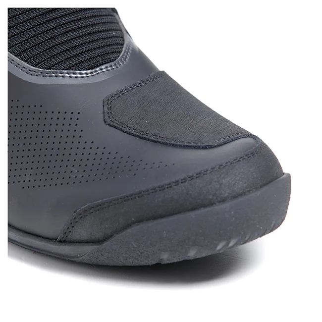 Dainese Freeland 2 Gore-Tex Black Boots - Image 4