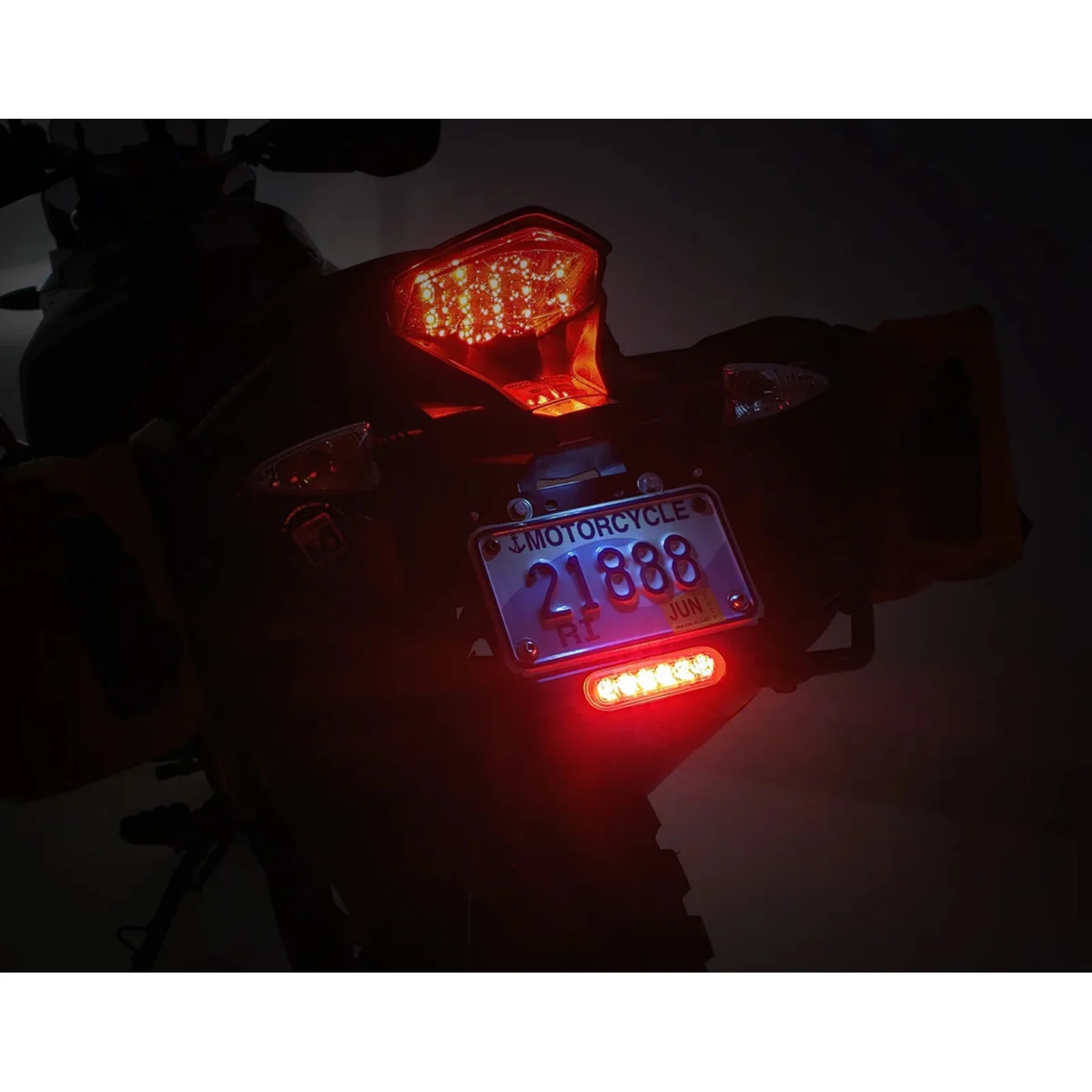 Denali B6 LED Brake Light Kit w/License Plate Mount - Image 2