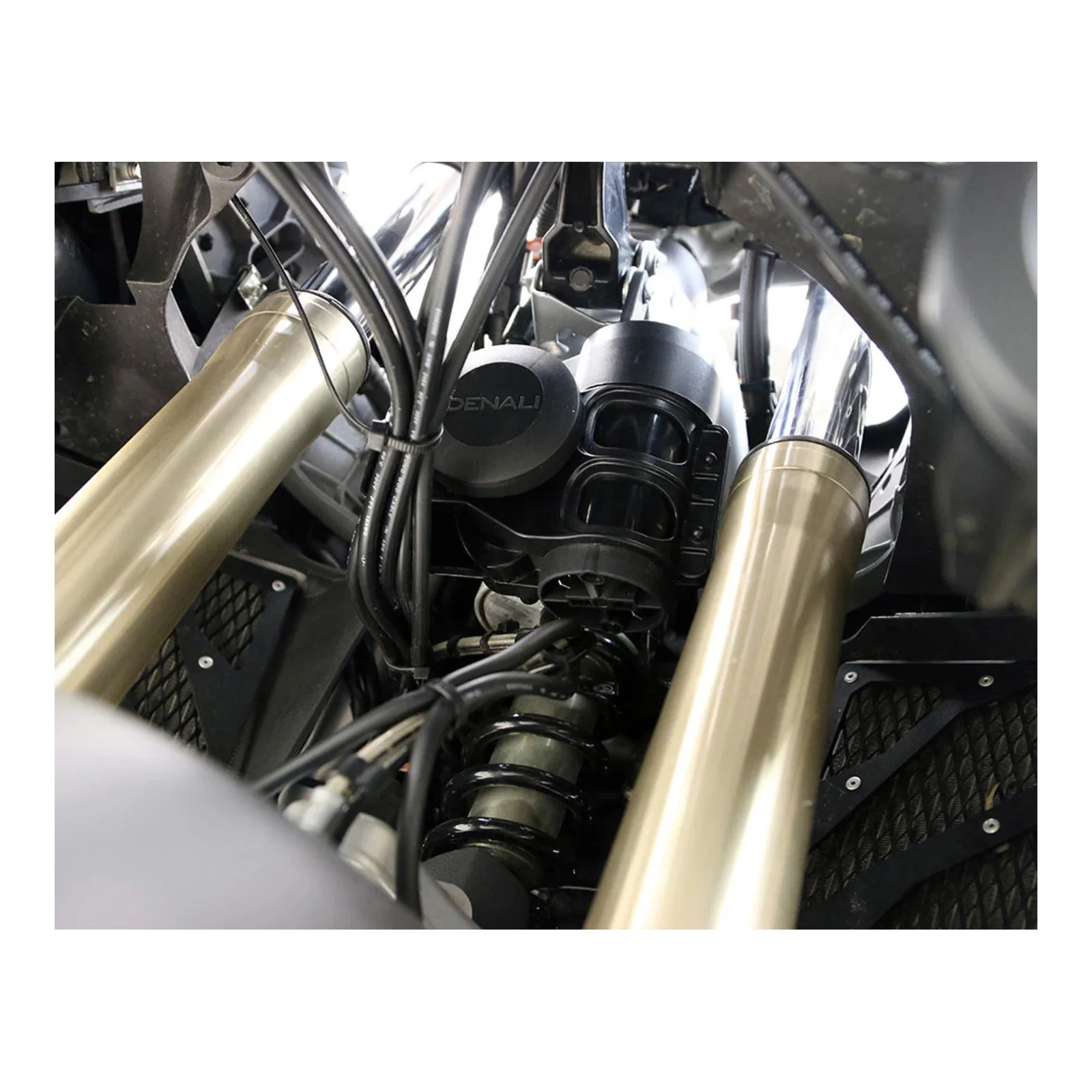 Denali Horn Mount for BMW R1200GS 13-15 w/SoundBomb Original Dual-Tone Air Horn - Image 3