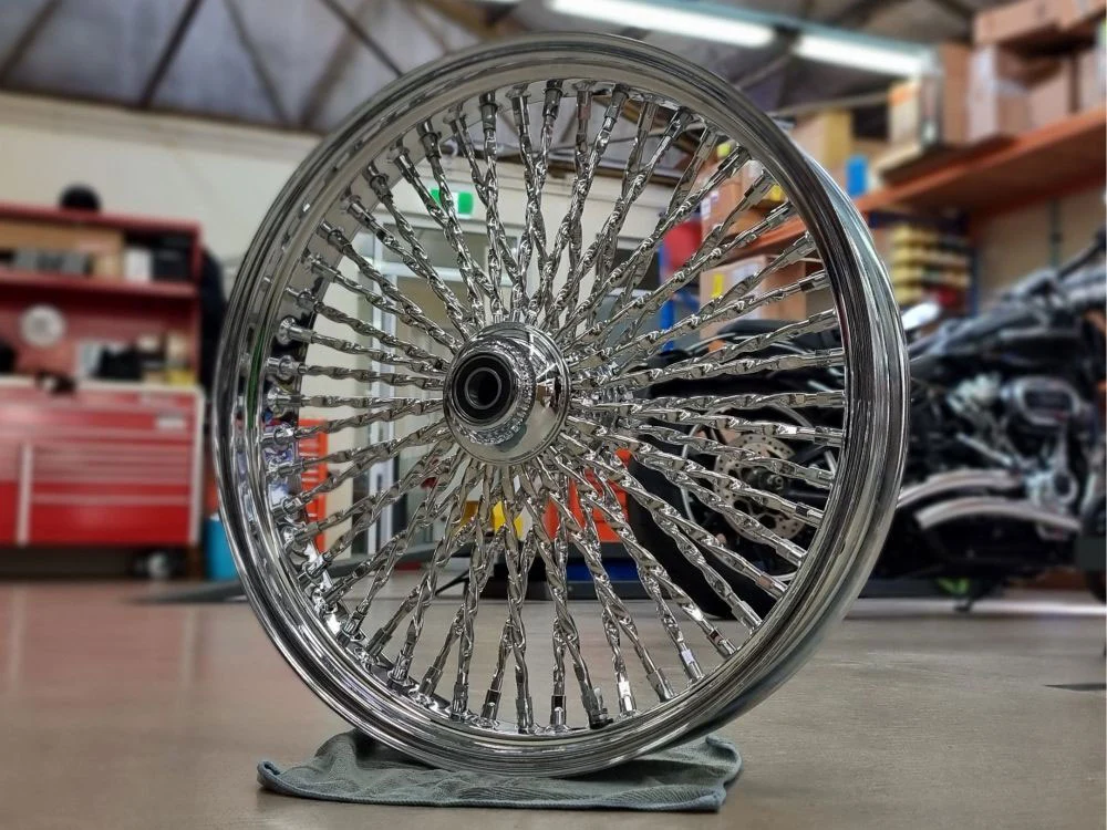 DNA Specialty DNA-CA21580650A 21" x 3.5" Cali Fat Spoke Front Wheel Chrome for Harley-Davidson Softail Heritage 11-25/Deluxe 11-20/Slim 12-21/ Fatboy 11-17 - Image 4