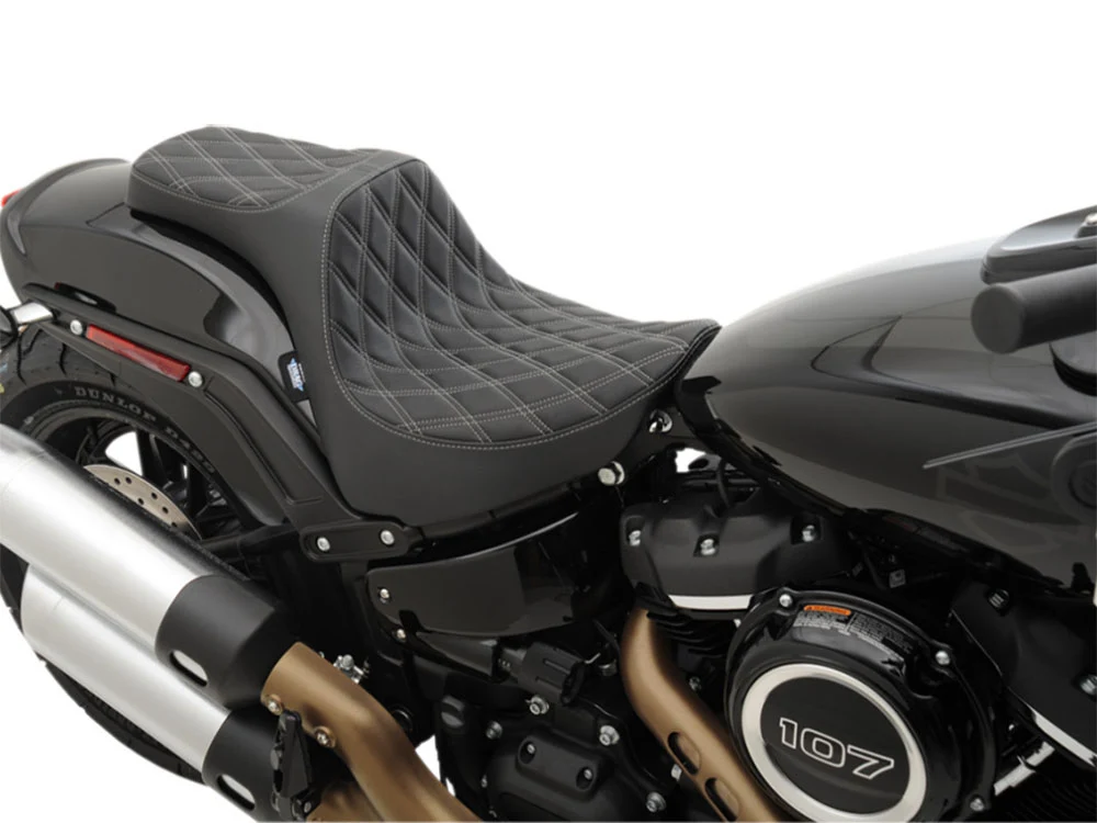 Drag Specialties DS-0802-1073 Predator 3 Dual Seat w/Silver Double Diamond Lattice Stitch for Harley-Davidson Fat Bob 18-24 - Image 3
