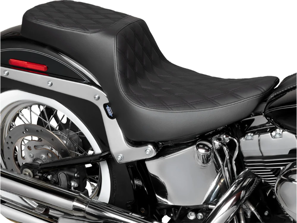 Drag Specialties DS-0802-1641 Performance Predator 2-Up Dual Seat w/Black Double Diamond Lattice Stitch for Harley-Davidson Softail 00-17 w/130 or 150 OEM Rear Tyre - Image 3