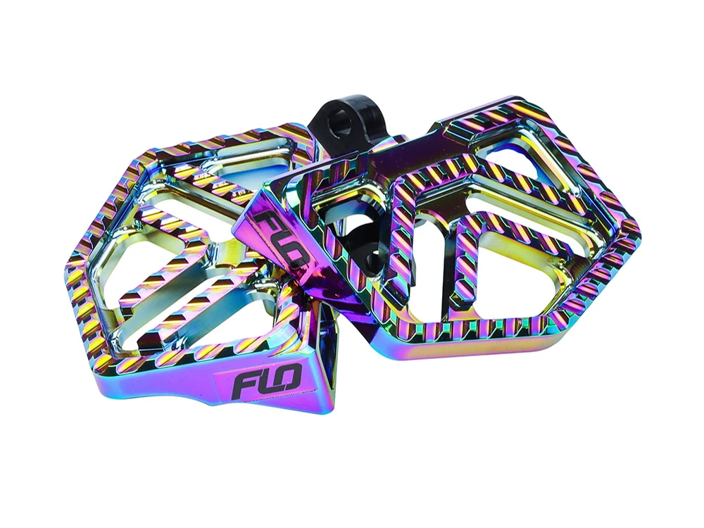 Flo Motorsports FLO-V-800V4JET Savage Series Mini Floorboards w/H-D Male Mount Jet Fuel - Image 2