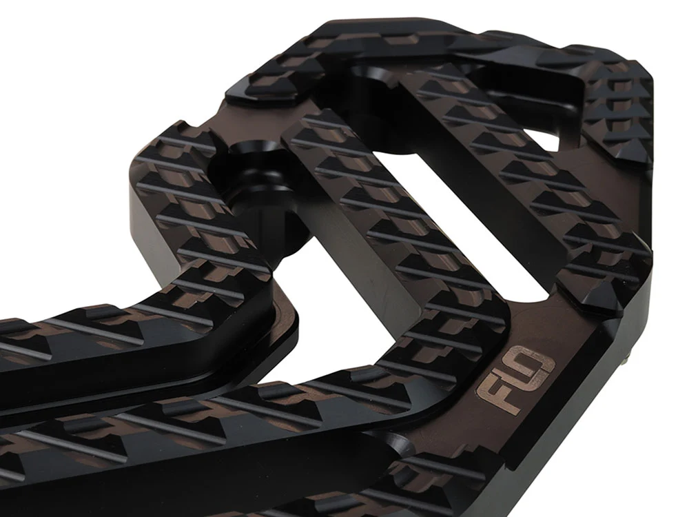 Flo Motorsports FLO-V-800V5BLK Savage Series Front Floorboards Black for Harley-Davidson Touring 80-Up/FL Softail 86-17/Dyna Switchback 12-16 - Image 3