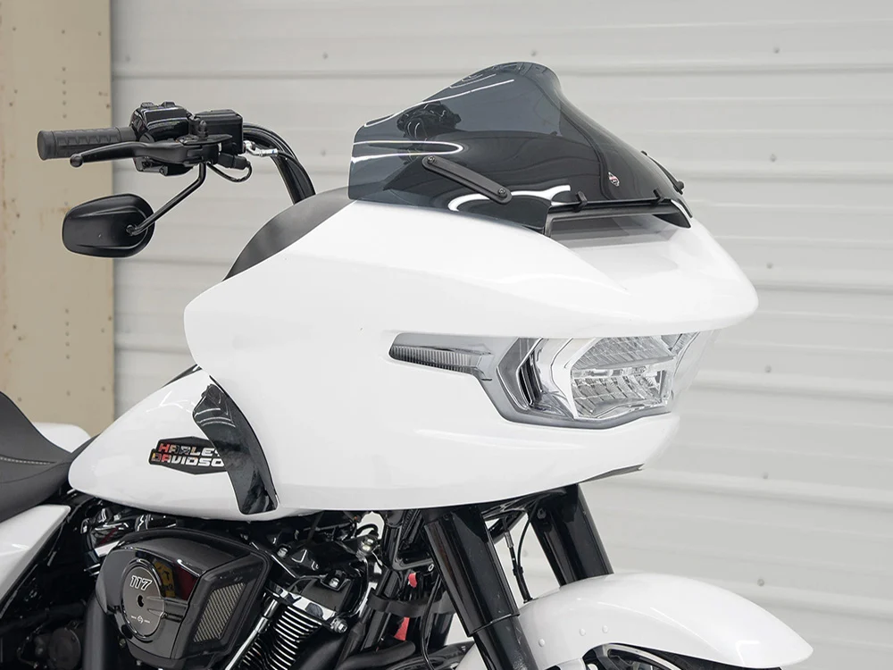 Klock Werks KKC-2310-0855 10" Sports Flare Windshield Dark Smoke for CVO Road Glide 23-Up/Road Glide 24-Up - Image 3