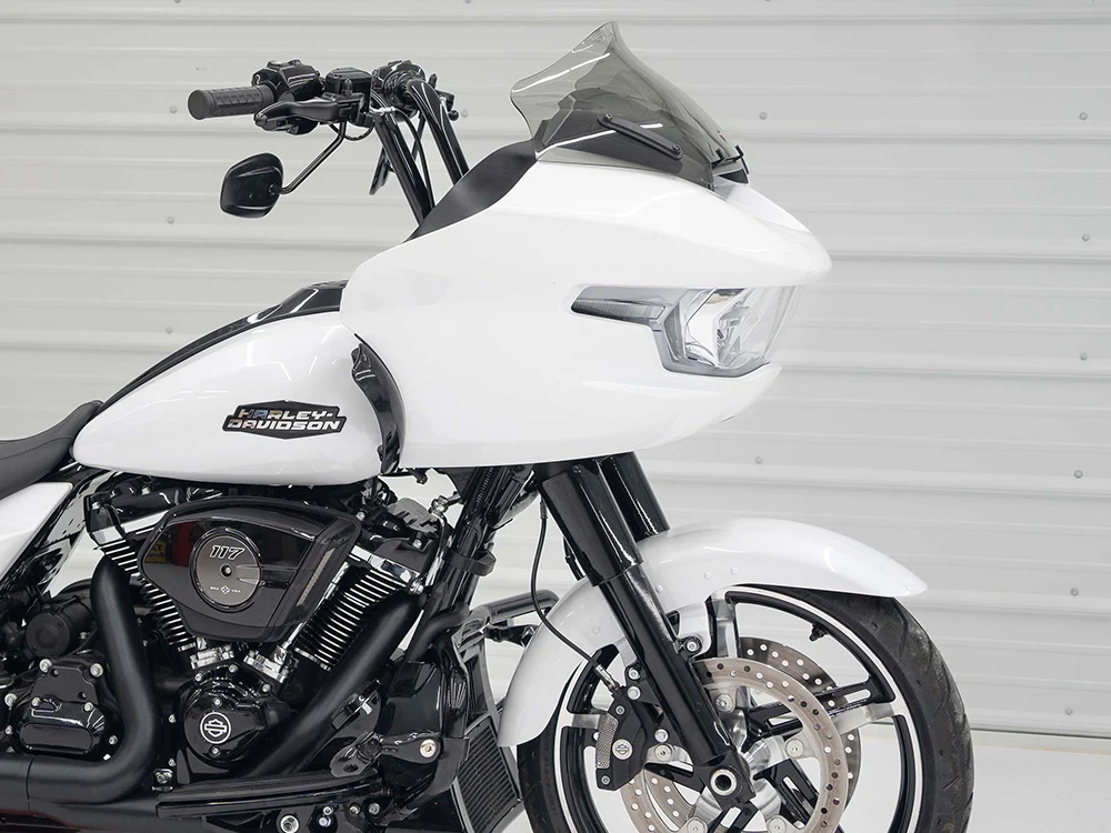 Klock Werks KKC-2310-0856 10" Sports Flare Windshield Tinted for CVO Road Glide 23-Up/Road Glide 24-Up - Image 4