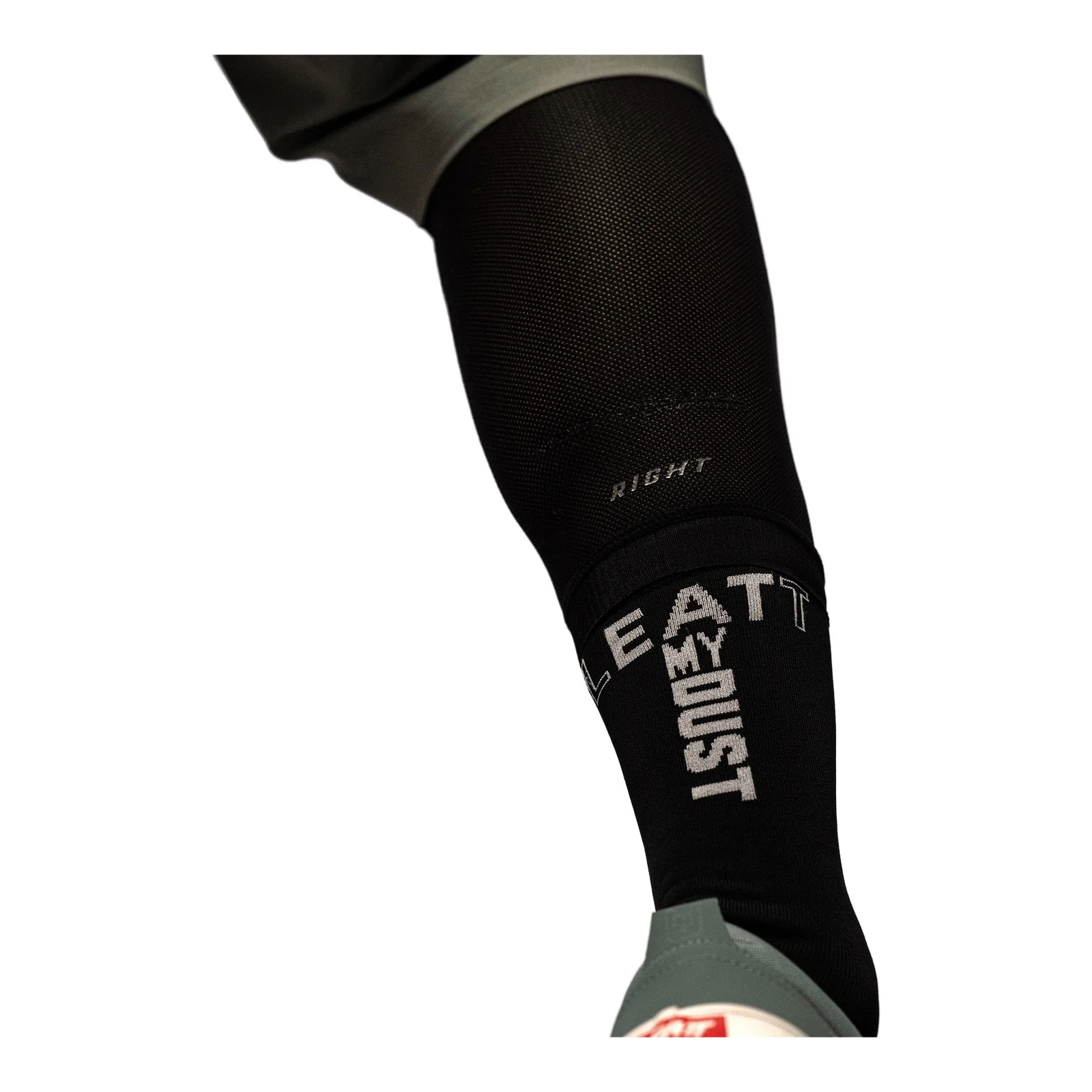 Leatt ReaFlex Ultralite EXT Black Knee Guards - Image 5