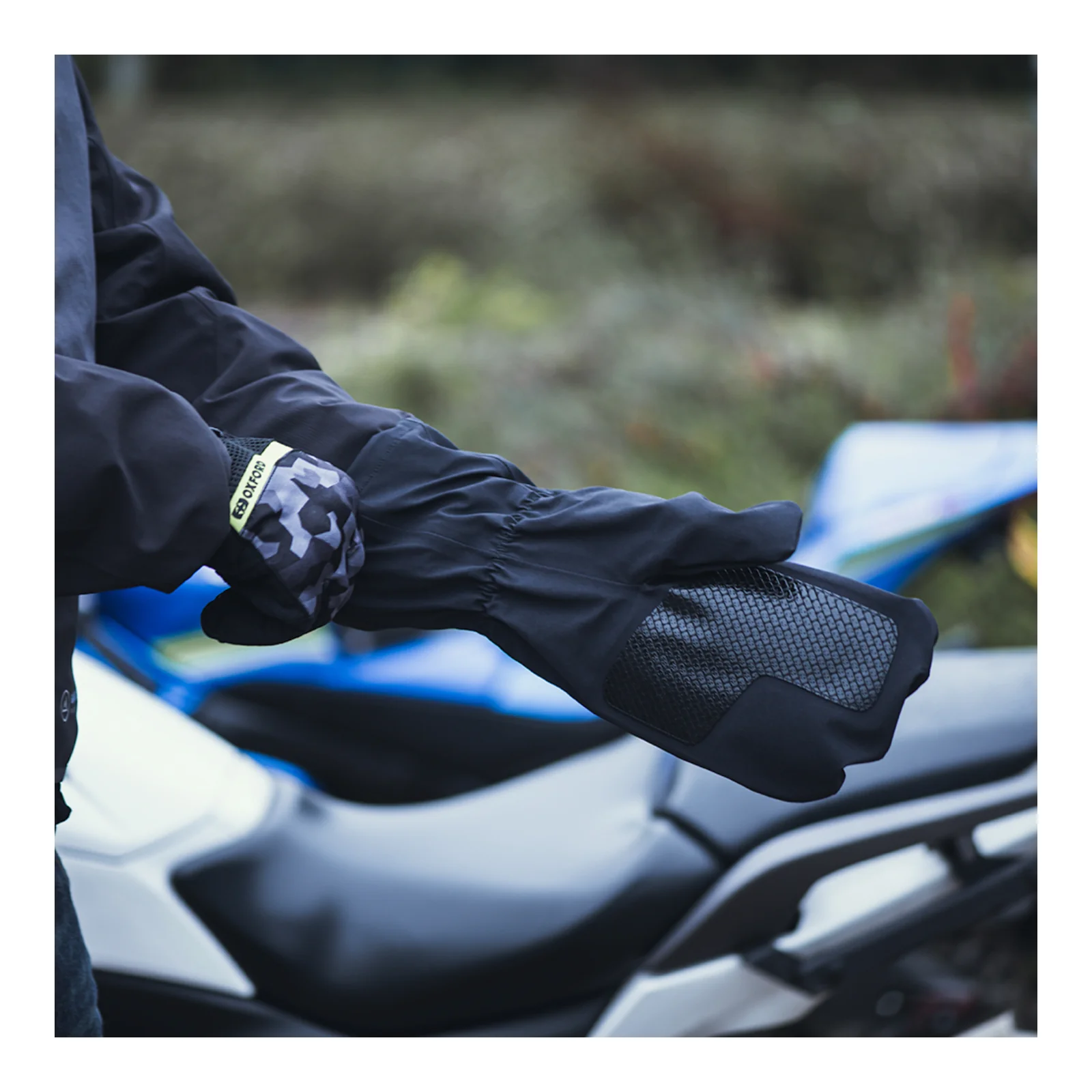 Oxford Rainseal Waterproof Pro Black Over Gloves - Image 3