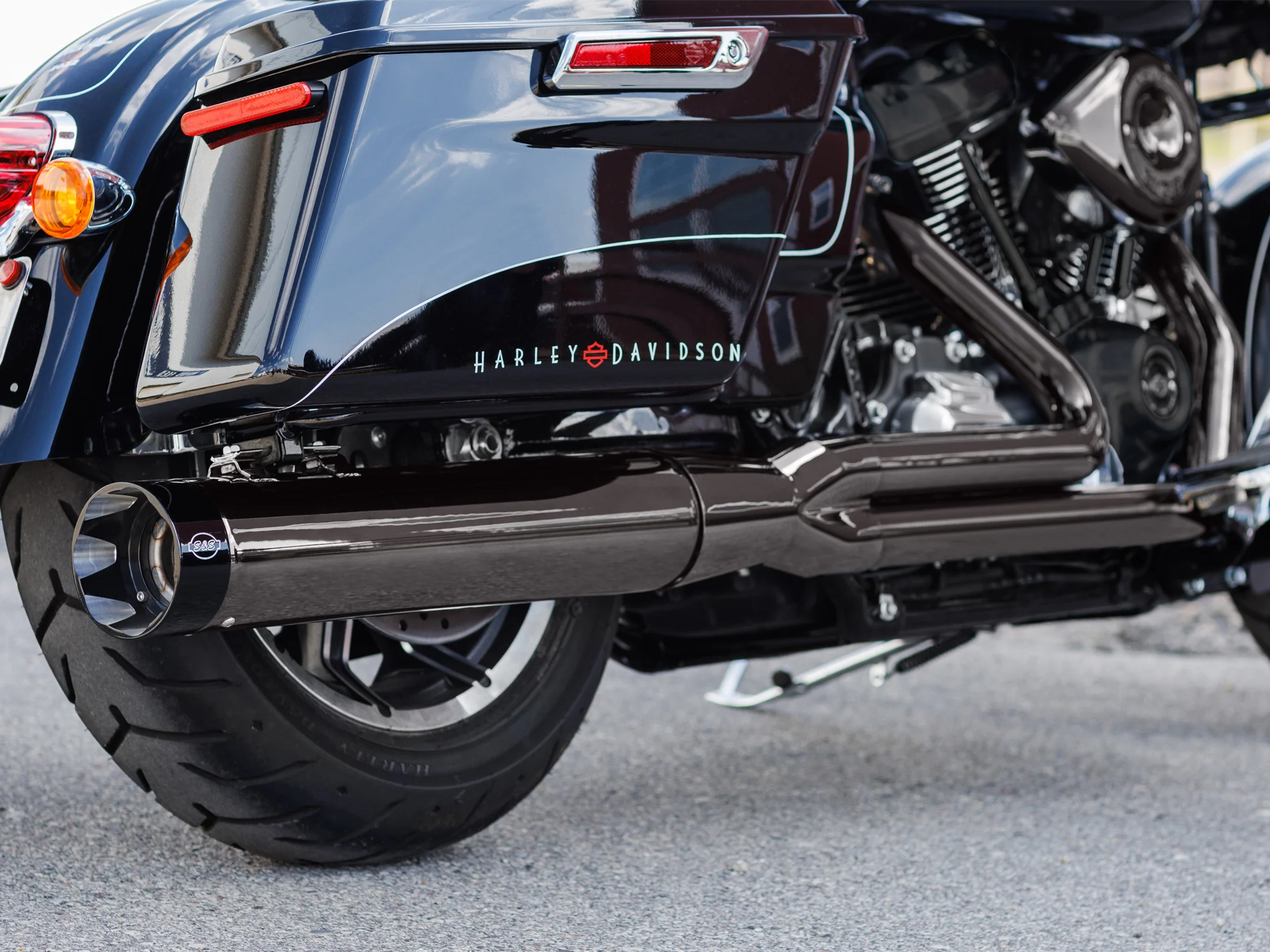 S&S Cycle SS550-1087 Sidewinder 2-1 Exhaust Lava Chrome w/Black End Cap for Touring 17-Up - Image 3
