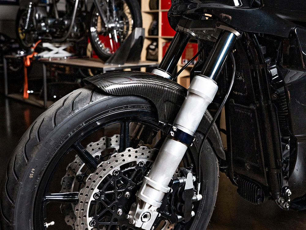 Saddlemen SAD-CF-8-0002 Carbon Front Fender Gloss Finish for Harley-Davidson Mid-Glide Dyna 06-17/Softail Street Bob 18-Up/Standard 20-24 w/19" Front Wheel/also fits Softail Low Rider S 20-Up/Low Rider ST 22-Up w/Adapter - Image 4