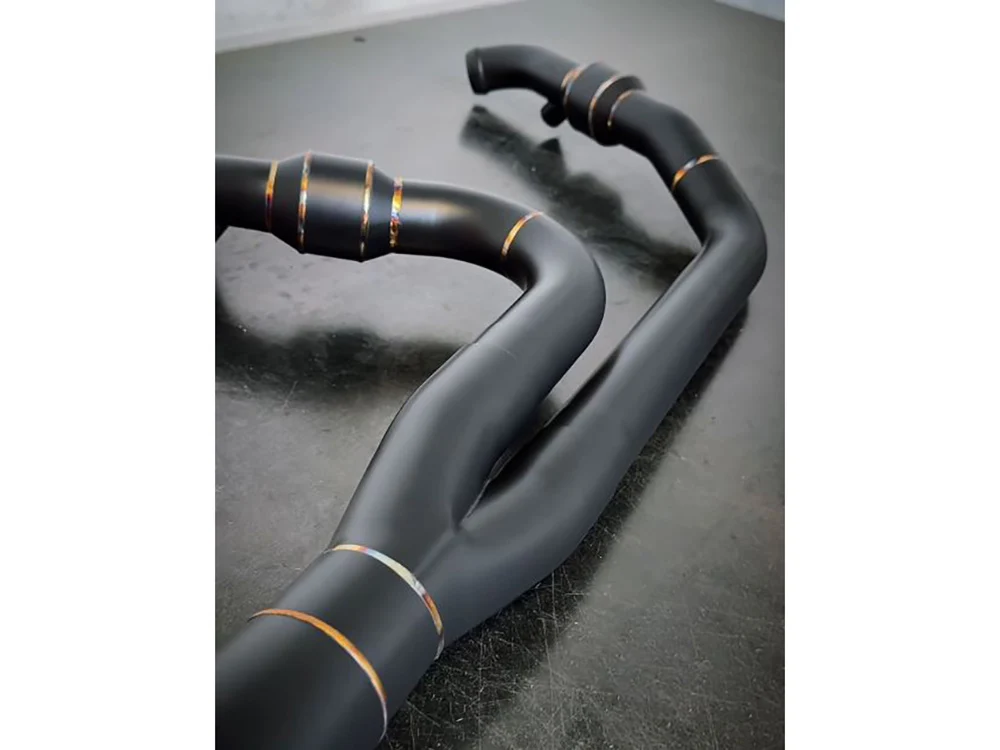 SP Concepts SPC-1-003-B-PF-ONYX 4.5" Big Bore 2-1 Exhaust w/ProFlo Headers Black Onyx for Harley-Davidson Softail 18-Up w/Non-240 Rear Tyre Models - Image 2