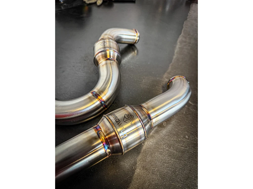 SP Concepts SPC-1-005-PF Elsinore 2-1 Mid Length Exhaust w/ProFlo Headers Stainless Steel for Harley-Davidson Softail 18-Up w/Non-240 Rear Tyre Models - Image 2