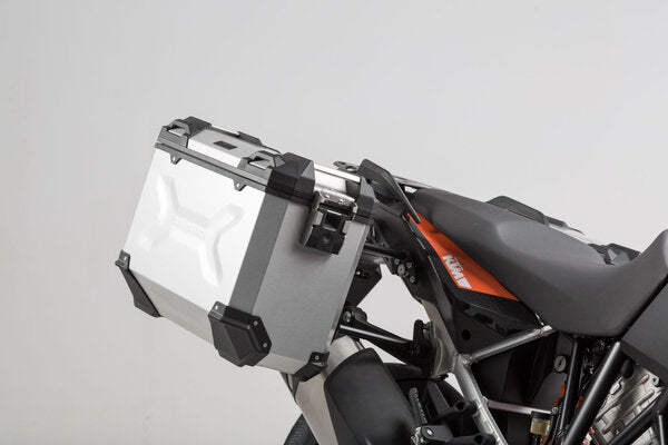 SW-Motech SW-ADV0433375002-S TRAX ADV Silver Adventure Luggage Set for KTM 1050 Adventure 14-Up/1090 Adventure/R 16-21/1190 Adventure/R 13-Up/1290 Super Adventure 14-16/R/S/T 16-20 - Image 3