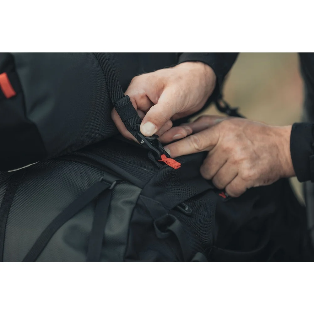 SW-Motech SW-BCHTA0035030000 PRO Tentbag Black/Anthracite 18L Tail Bag - Image 4