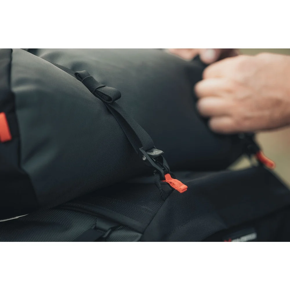 SW-Motech SW-BCHTA0035030000 PRO Tentbag Black/Anthracite 18L Tail Bag - Image 5