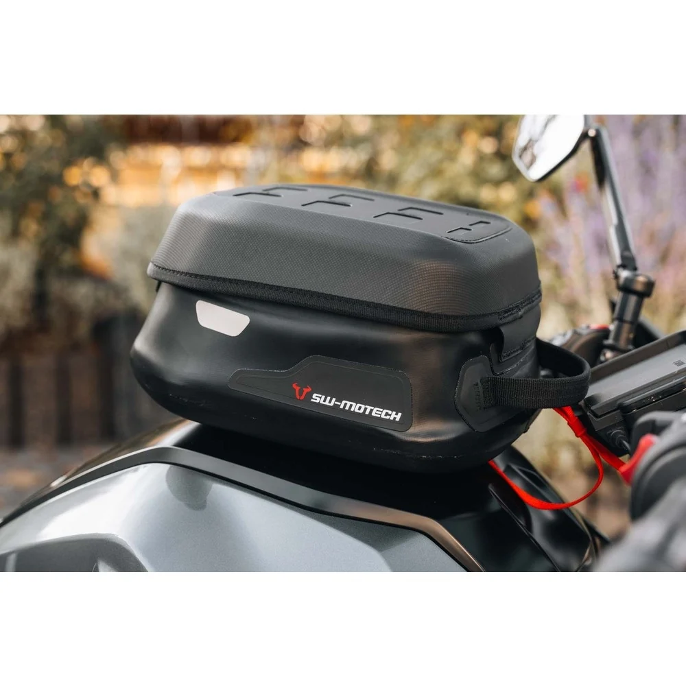 SW-Motech SW-BCWPB0002810000 PRO Micro WP 4L Tank Bag - Image 5