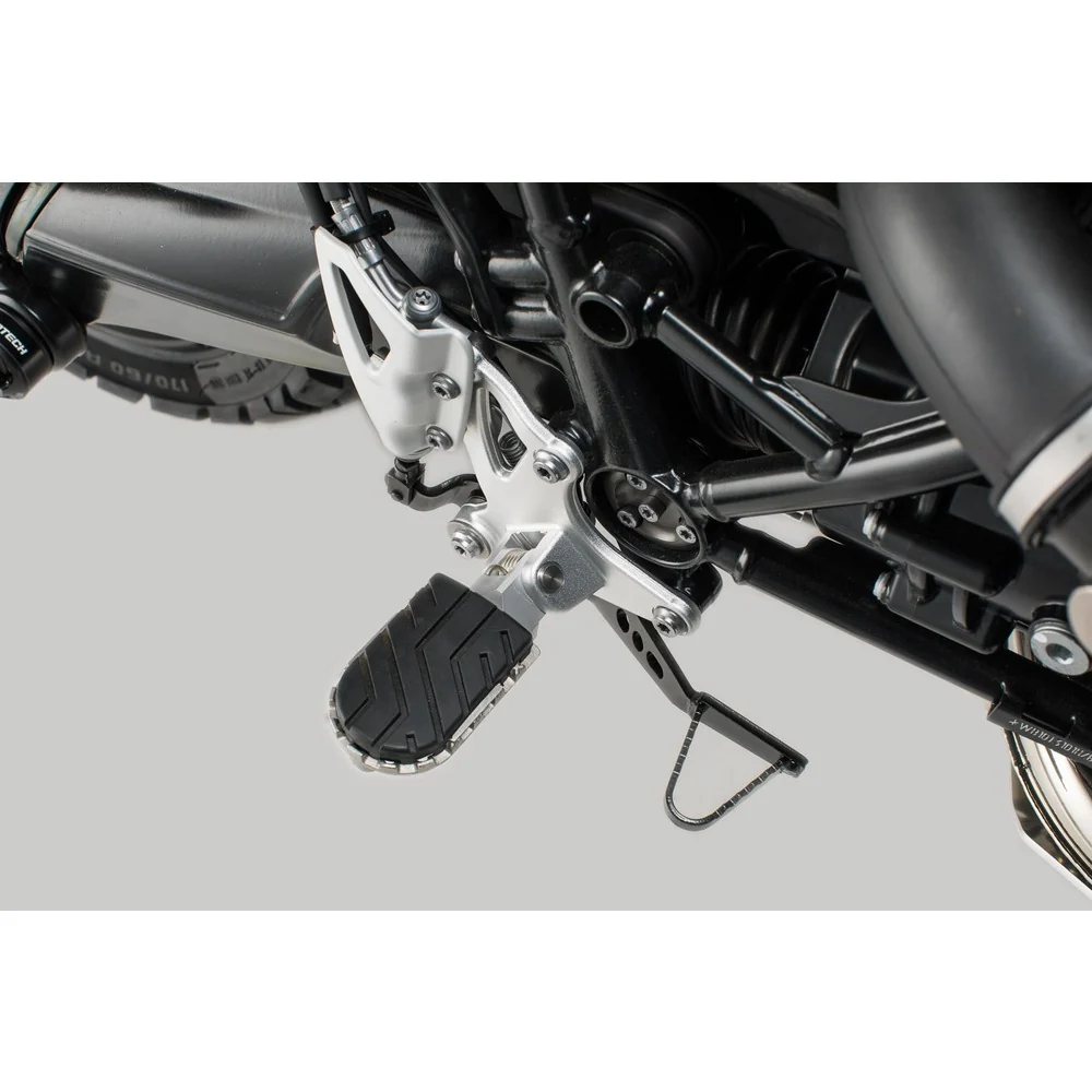 SW-Motech SW-FRS0701110800-S ION Footrest Kit Silver for BMW R NineT Scrambler/R NineT GS 16-Up - Image 3