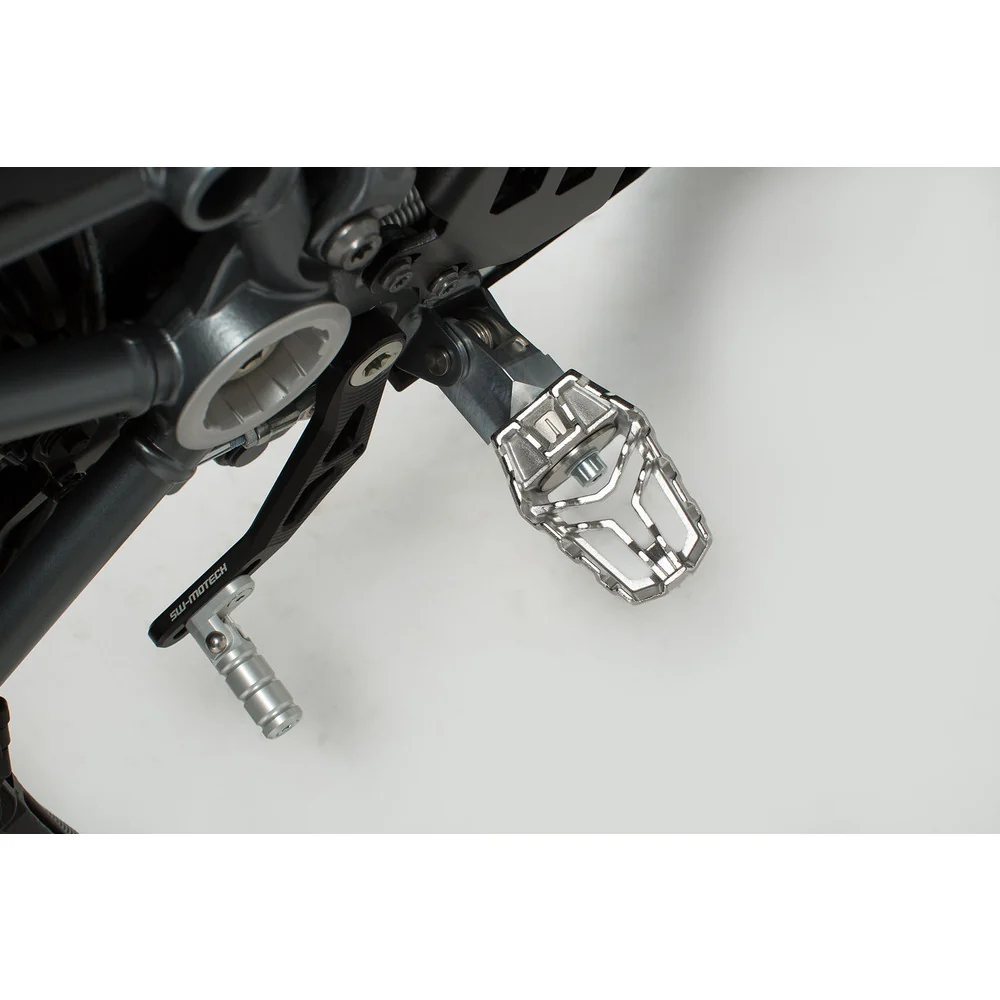 SW-Motech SW-FRS0711210901 EVO Footrest Kit Silver/Black for BMW G 310 GS 17-Up - Image 5