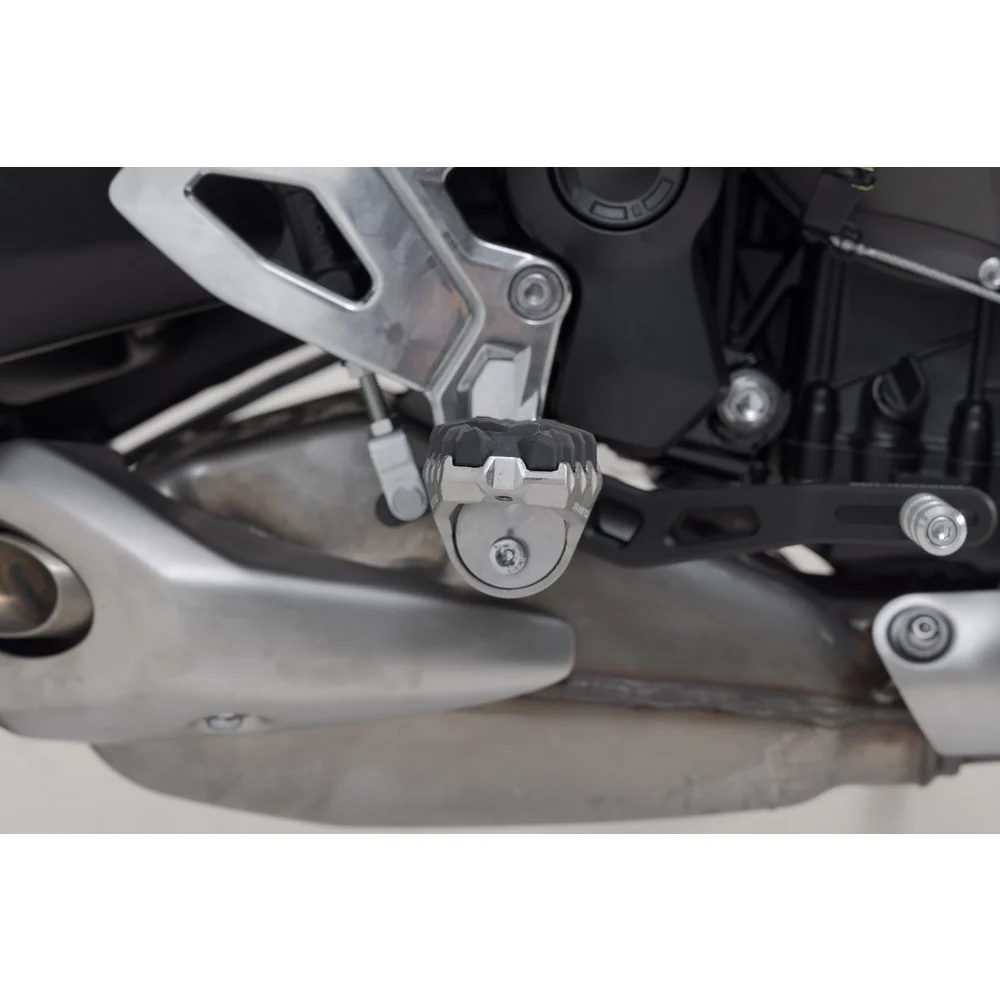 SW-Motech SW-FRS1111210500 EVO Footrest Kit Silver/Black for Triumph Tiger 660 21-Up - Image 3