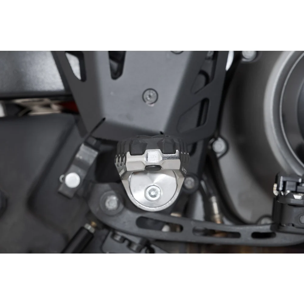 SW-Motech SW-FRS1811210001 EVO Footrest Kit Silver/Black for Harley-Davidson Pan America 21-Up - Image 3