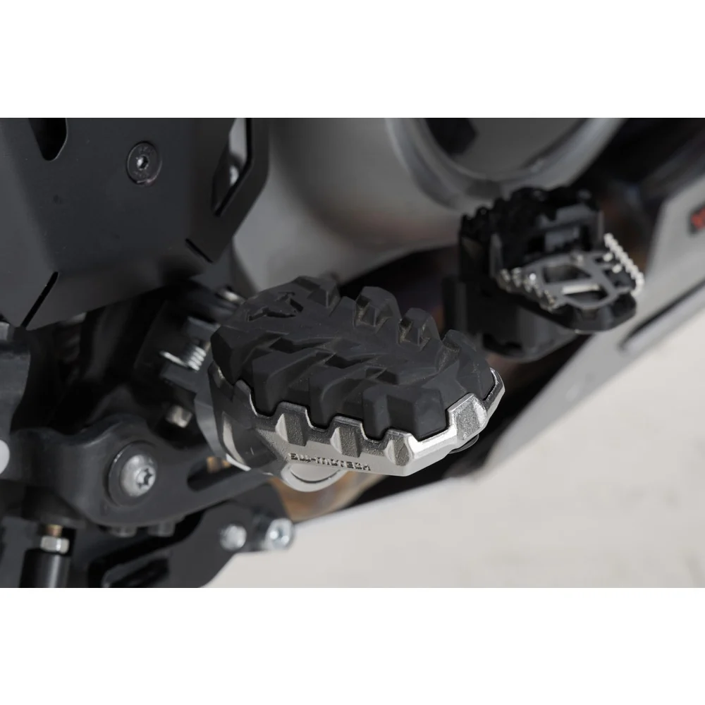 SW-Motech SW-FRS1811210001 EVO Footrest Kit Silver/Black for Harley-Davidson Pan America 21-Up - Image 5