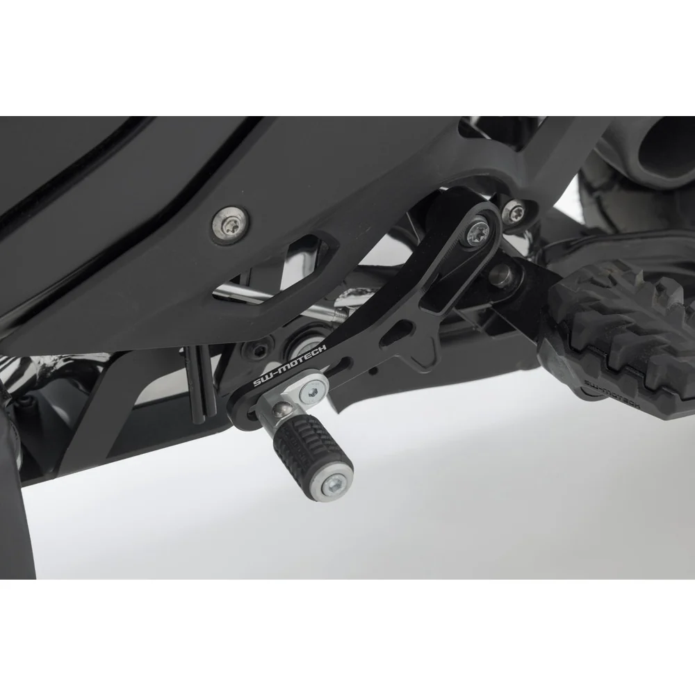 SW-Motech SW-FSC0797510000 Gear Lever Black/Silver for BMW R 1300 GS 23-Up - Image 2