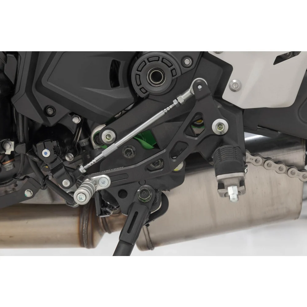 SW-Motech SW-FSC0886610001 Gear Lever Black/Silver for Kawasaki Z650 16-19/Z650 RS 21-Up - Image 4