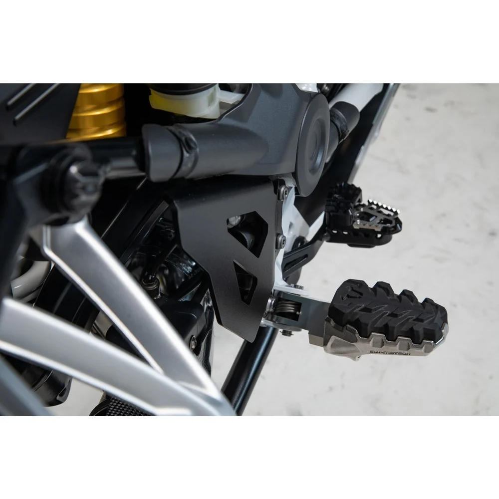 SW-Motech SW-SCT0717410400-B Rear Brake Master Cylinder Guard Set Black for BMW R 1200 GS 12-18/R 1250 GS 18- Up Models - Image 4