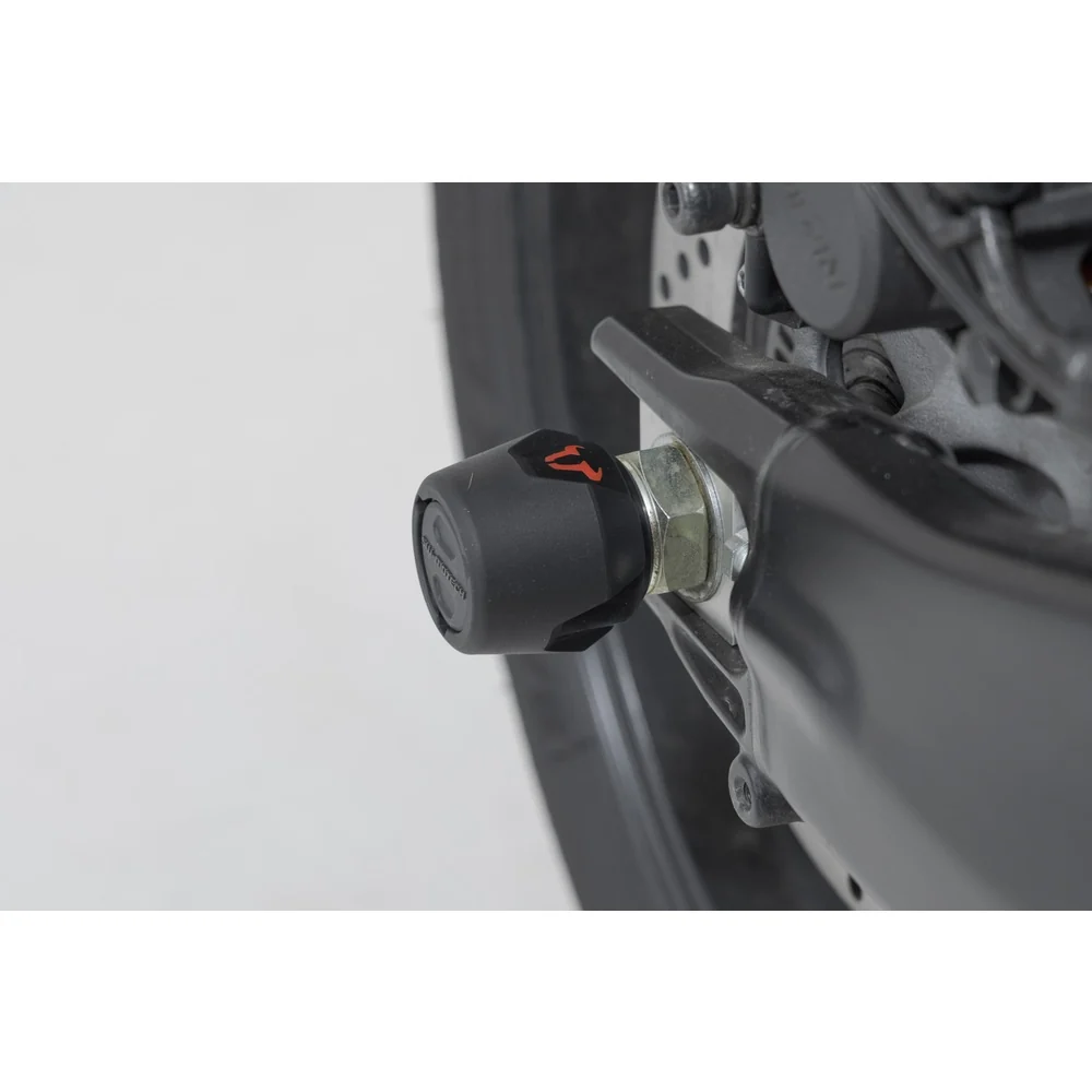 SW-Motech SW-STP0617611200-B Rear Axle Slider Set Black for Yamaha MT-09/MT-09 SP 20-Up/XSR 900 21-Up - Image 5
