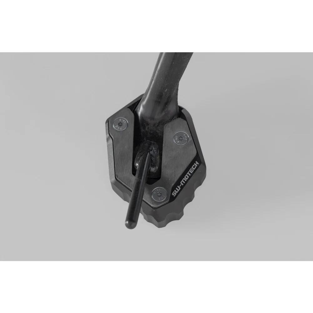 SW-Motech SW-STS0685110000 Side Stand Foot Extension Black/Silver for Yamaha MT-09 20-Up/XSR900 21-Up - Image 2