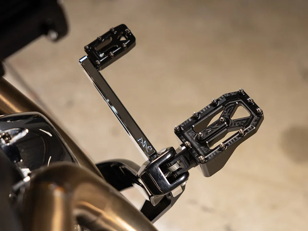 Thrashin Supply TS-TSC-2022-1-D Aggressor Footpegs Black - Image 3