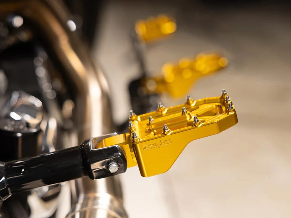 Thrashin Supply TS-TSC-2022-5-SR Aggressor Rear Footpegs Gold for Harley-Davidson Softail 18-Up - Image 3