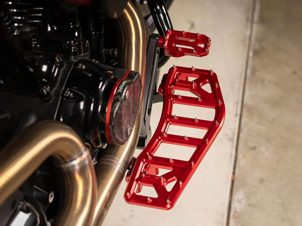 Thrashin Supply TS-TSC-2221-2 Aggressor Brake Arm Pedal Red for Touring 14-Up (Using Thrashin Brake Arms) - Image 2
