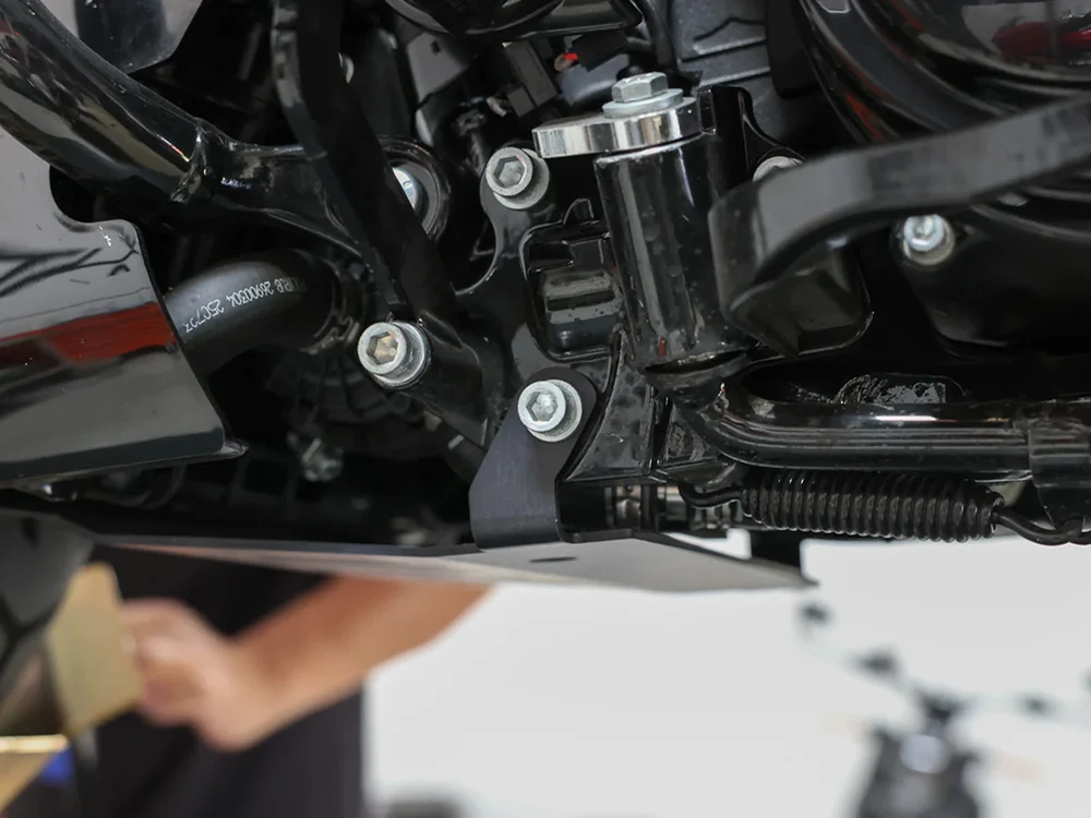 Thrashin Supply TS-TSC-3030-1 Skid Plate Black for CVO Touring 23-Up/Street Glide/Road Glide 24-Up - Image 3